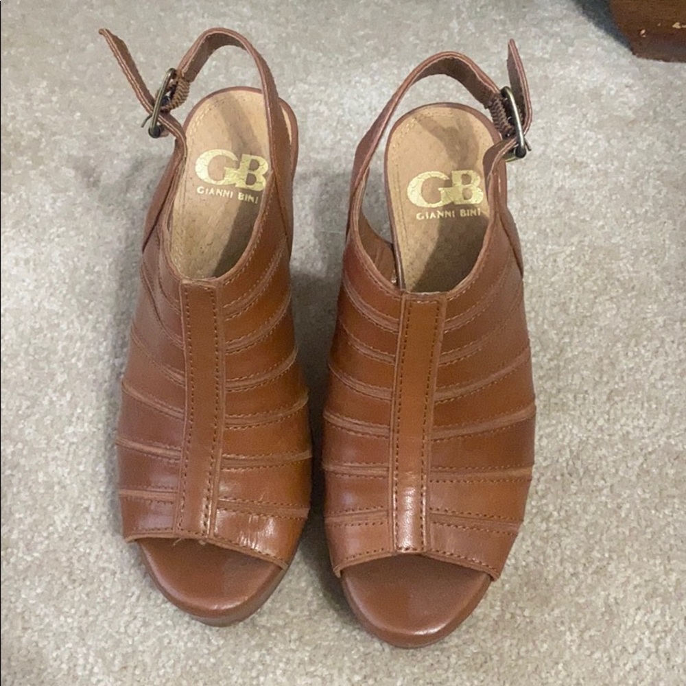 Gianni Bini wedges
